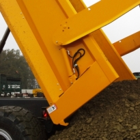 Porte hydraulique avec protection verin